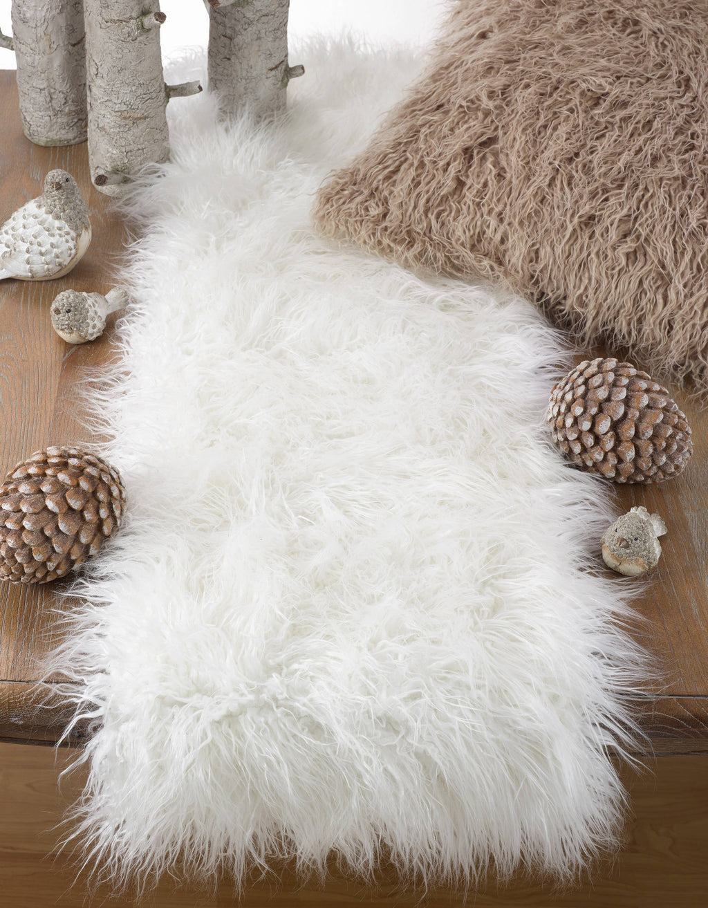 Faux Mongolian Fur Runner: Ivory / 16"x90"