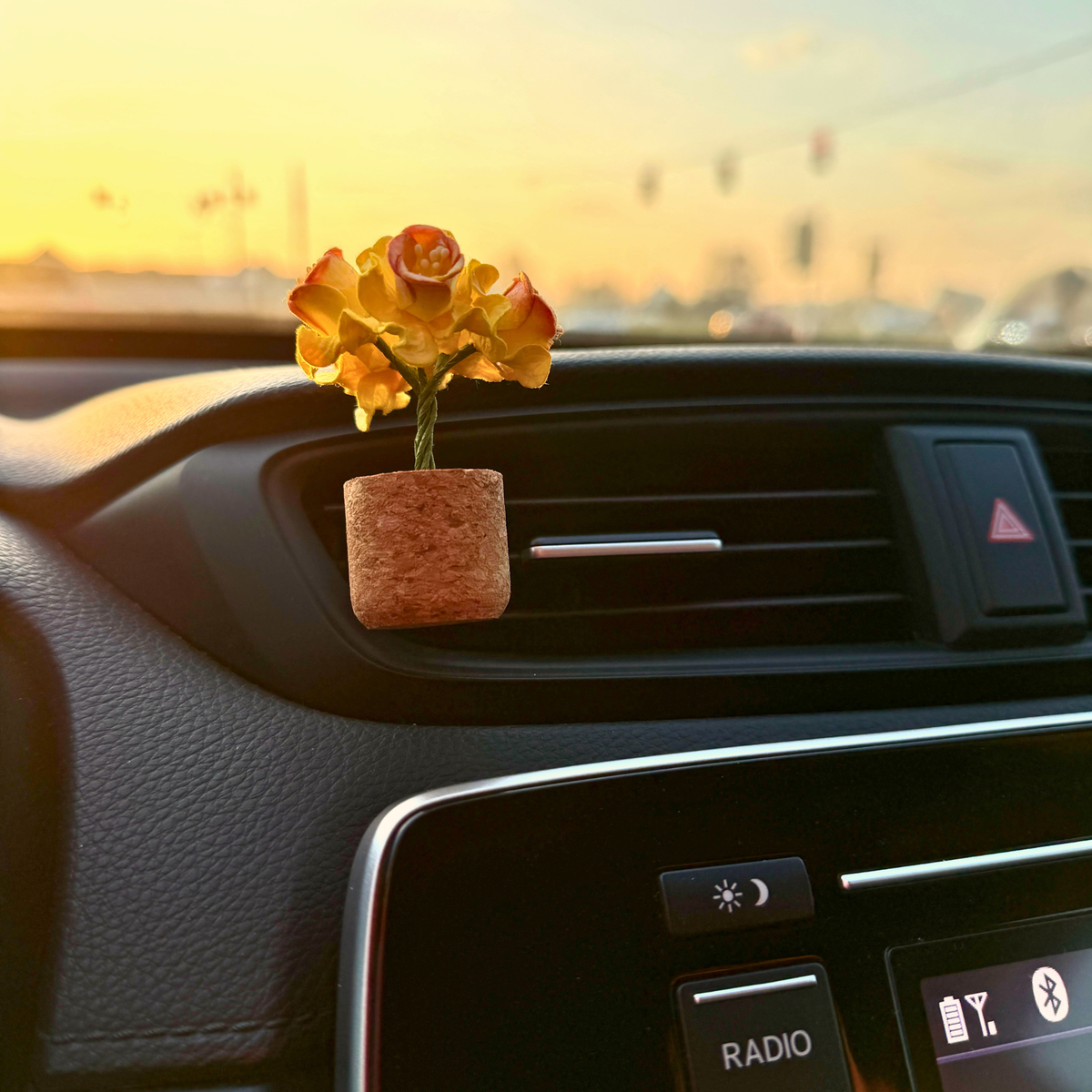Whimsical Daffodil Vent Clip Car Air Freshener Reusable: Vanilla Bean Cupcake