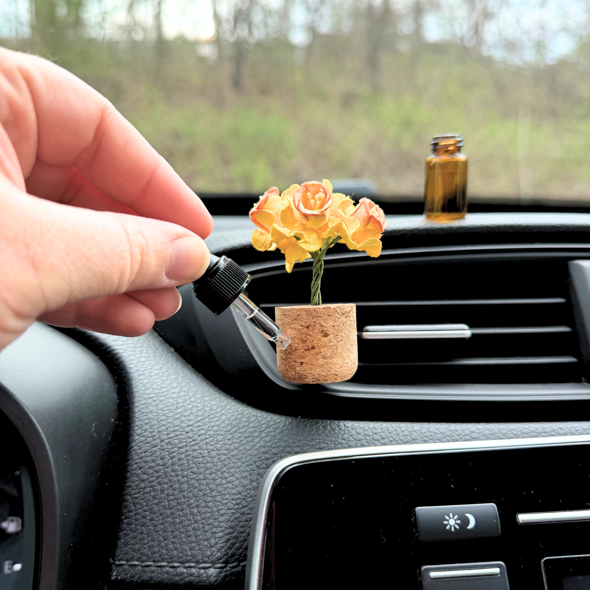 Whimsical Daffodil Vent Clip Car Air Freshener Reusable: Vanilla Bean Cupcake