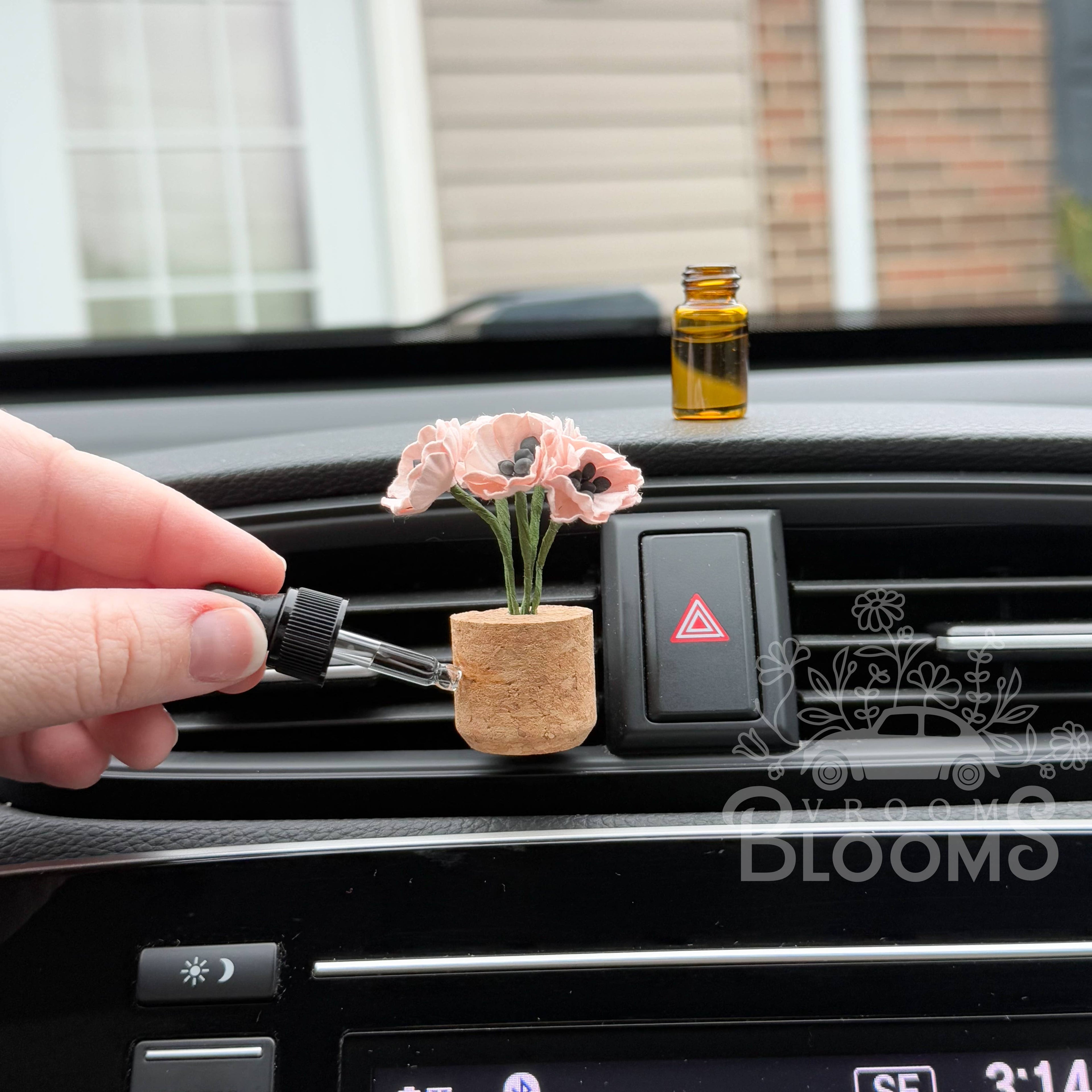 Pink Poppies Vent Clip Car Air Freshener Diffuser (Reusable): Spring/Summer Random Bestseller